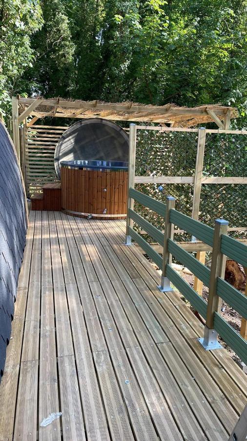 La Cabane Du Panda Abrest Buitenkant foto